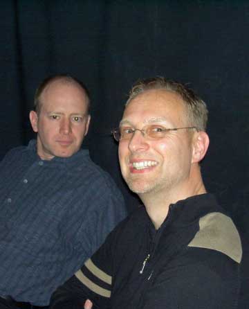 Klaus Freyburger und Andreas Kriz bei einer konspirativen Vorbesprechung fr unseren nchsten  TRIO -Auftritt (wir haben da seit 1983 eine Art Trio-Revival-Band am Laufen)